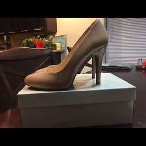 Jessica Simpson Nude Pumps